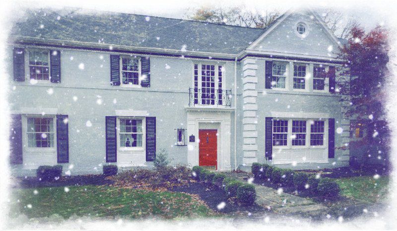 Twinkle lights and holiday decor at the Tour of HomesĀ